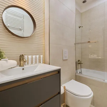 Apartamento Colorful Energy Deluxe With Parking In By Renters Prestige *